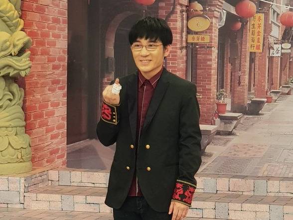 57岁台湾歌手江明学持安非他命被捕