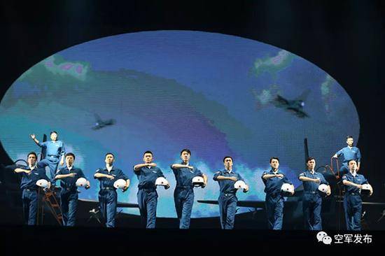 空军现实题材大型歌剧《守望长空》剧照。