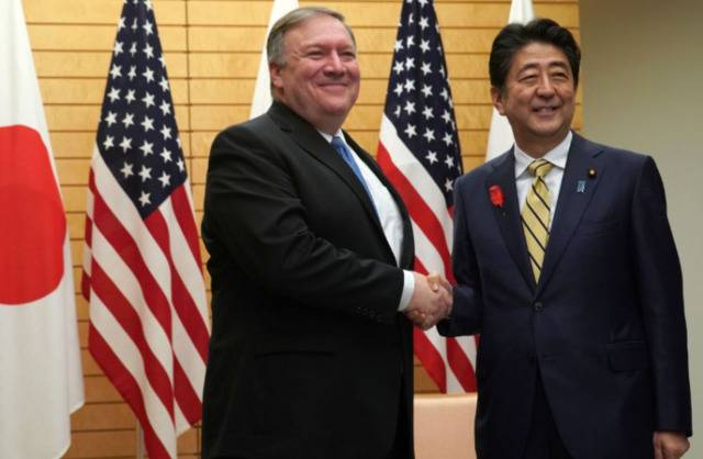 美国国务卿庞培星期六会见了日本首相安倍晋三图源：华盛顿邮报