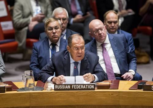 9月27日，在纽约联合国总部，俄罗斯外长拉夫罗夫在安理会朝鲜半岛问题公开会上发言。（新华社）