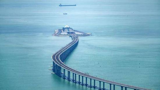 港珠澳大桥东人工岛及香港段局部（视觉中国）