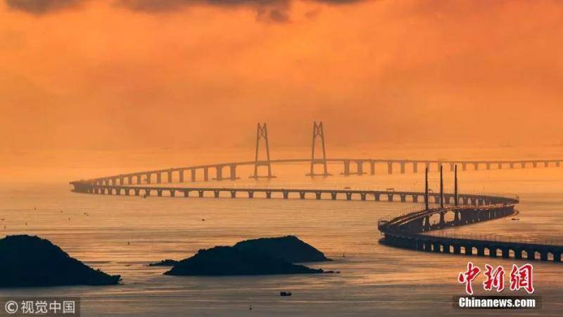 “超级工程”港珠澳大桥。黄昆震摄图片来源：视觉中国