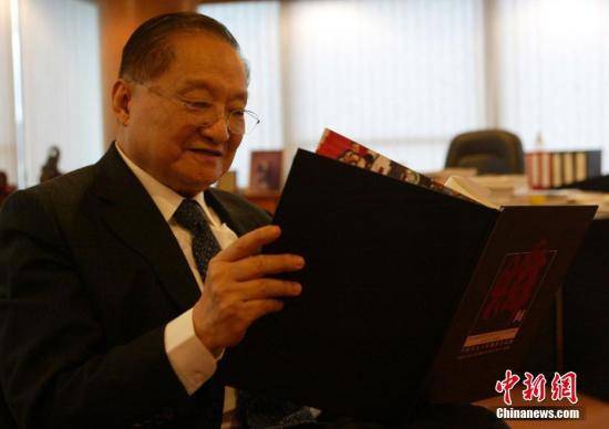 2007年6月28日，金庸先生在香港接受中新社记者专访。中新社记者任海霞摄
