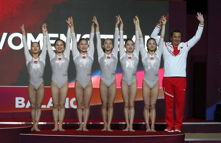 2018年体操世锦赛，中国体操女团摘得铜牌。图片/视觉中国