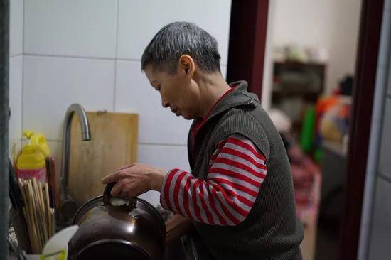 ▷孩子的饮食既要精打细算，也要保证营养