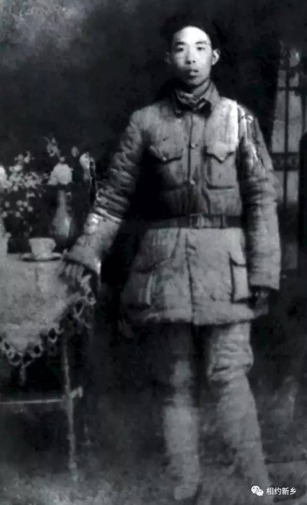 担任辉县第一任武委会主任（今人武部部长）时的郭兴。