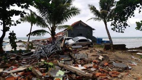 海啸过后，当地一片废墟。（图源：BBC）