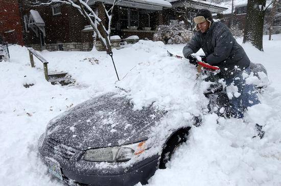 局部地区积雪厚度已超30厘米。（图源：美联社）