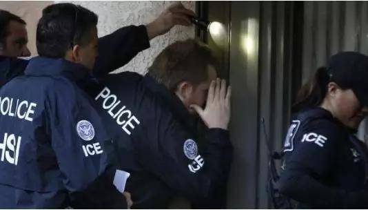 2015年，美国联邦调查局、警方移民与海关执法力量（ICE）搜查赴美产子月子中心