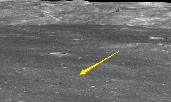 美国国家航空航天局6日发布的照片（箭头所指为嫦娥四号）。（香港《南华早报》网站）