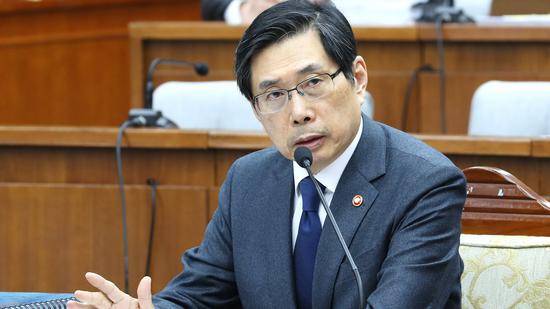 韩国法务部长官朴相基（SBS新闻）