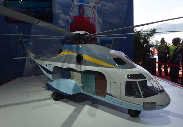 2018年11月7日，在2018珠海航展上拍摄到的中俄联合研发的新一代重型直升机1：8模型。东方IC图片来源：新民晚报