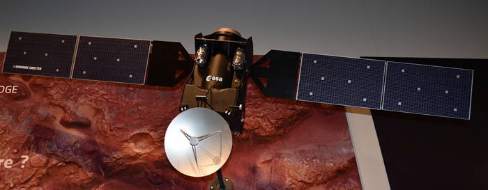 “ExoMars–TGO”探测器在火星表面发现几处“大量的水冰储备”