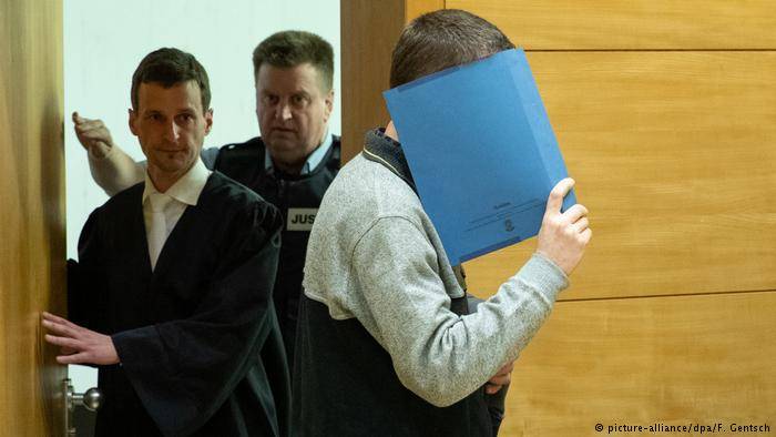 嫌犯克劳斯在法庭上（德国媒体图）