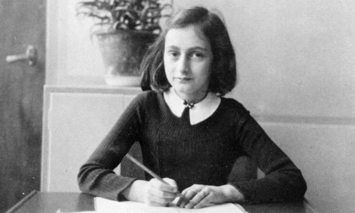 《安妮日记》记载犹太少女安妮法兰克于二战时被纳粹德国迫害历史