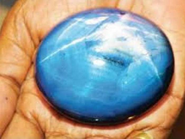 斯里兰卡矿场发现全球最大蓝宝石“亚当之星”价值上亿美元