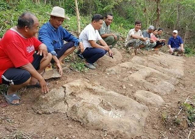 泰国北部山区发现花岗岩文字疑为二战遗迹