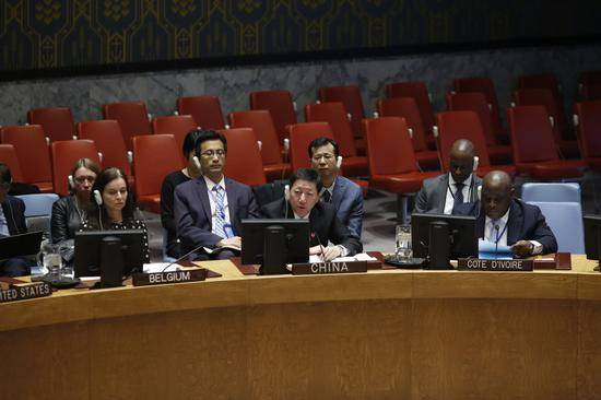 中国常驻联合国代表团副代表吴海涛在联合国安理会会议上发言（图/新华社）