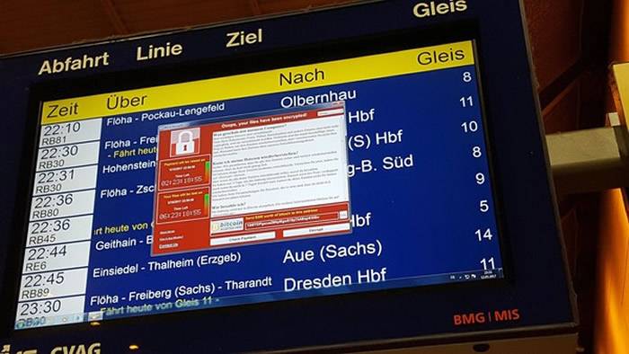 德国一处火车站的电脑看板也遭勒索病毒绑架。