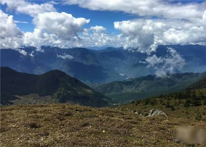 云南地区山峦叠嶂，给寻找陨石带来极高难度。