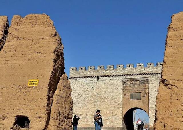 得胜堡是明代长城中的一座“屯兵堡”，建于500多年前。