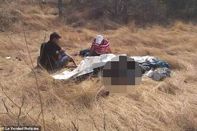 墨西哥女学生跳伞贺18岁生日与教练双双堕毙