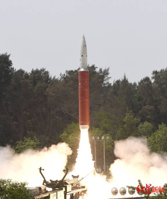 印度成功试射一枚反卫星导弹
