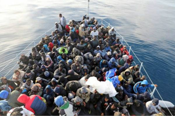 难民船资料图。（图：路透社）