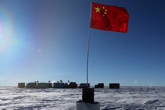 中国首次正式在南极展开白昼天文观测取得太阳全日面、白昼观星图像资料
