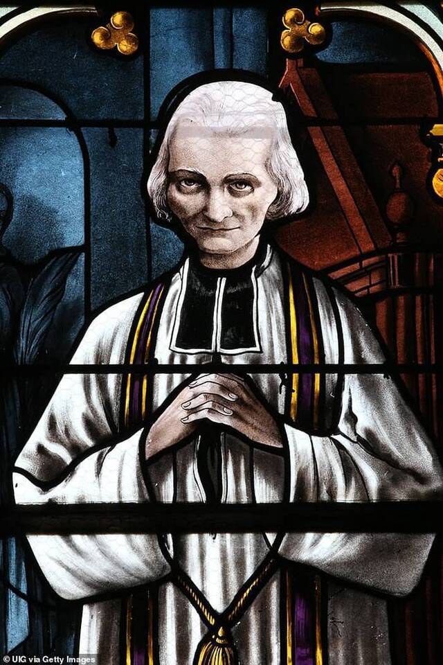 法国圣维雅纳神父（Saint John Vianney）去世近160年肉身不腐