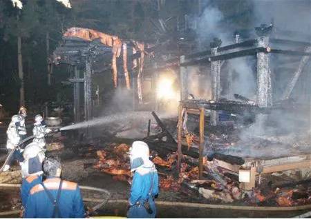 上醍醐寺发生火灾，图片来源：朝日新闻