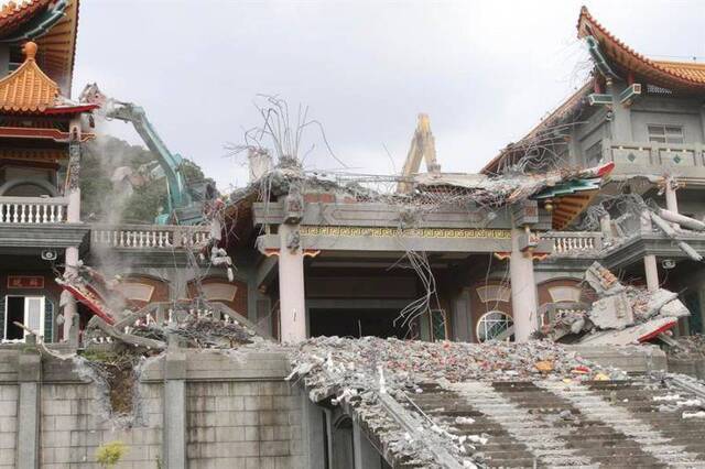 碧云禅寺部分建筑已被拆除（图片来源：台媒）