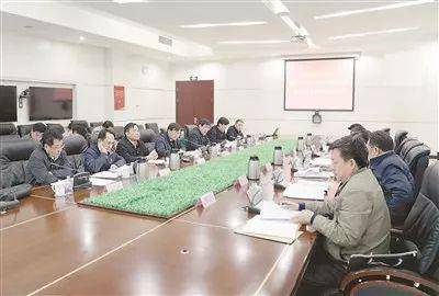 天铁集团重开民主生活会