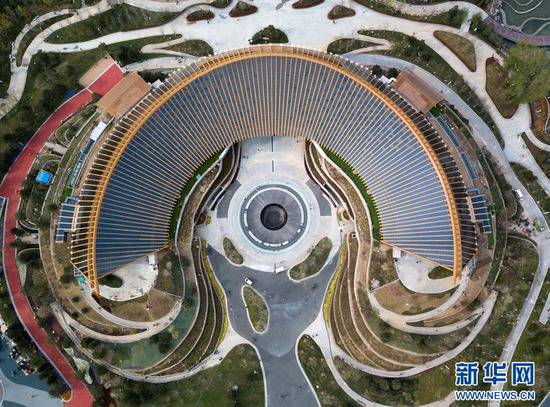 这是4月19日无人机拍摄的北京世园会园区中国馆。新华社记者鞠焕宗摄