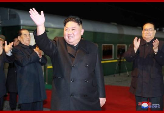朝鲜最高领导人金正恩24日凌晨乘专列启程前往俄罗斯访问（图源：朝中社）