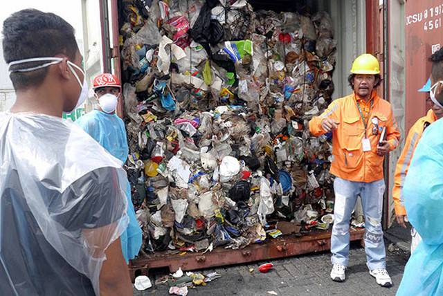 加拿大向菲律宾走私的垃圾引起菲律宾反弹。（图：菲律宾拉普勒新闻网）