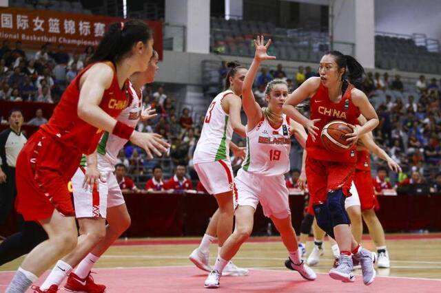 从CUBA到WNBA，邵婷要让美国球迷眼前一亮