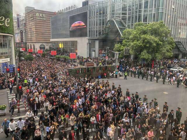 千余名武警全力奋战在申城平安一线