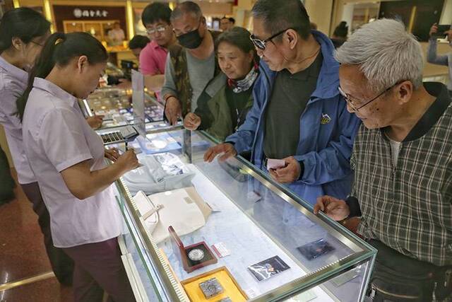 冬奥节气徽章上市节气徽章模具首次展出