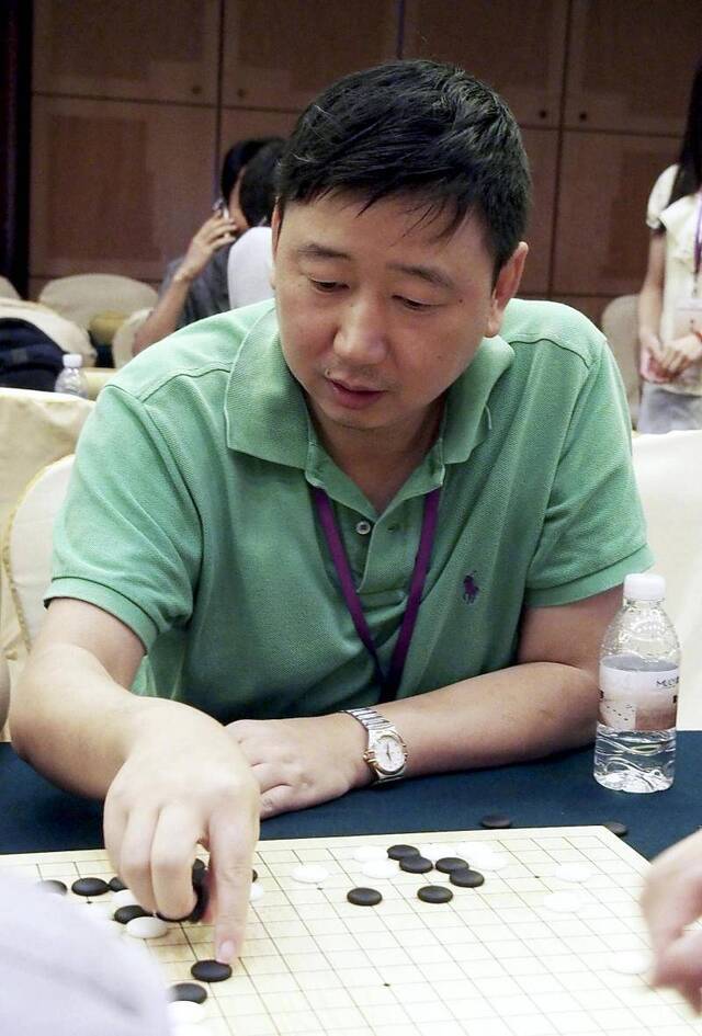 围棋·俞斌：黑暗十年唯一亮点，关注网友评论柯洁