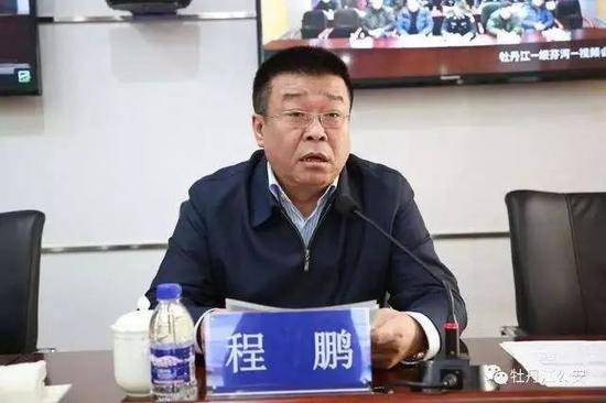 潜逃的市府原副秘书长被抓 曾称始终把百姓挂心头