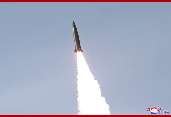 朝鲜5月4日发射的导弹图自：朝中社