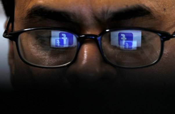 Facebook内容标记靠手动 或再次引发隐私问题