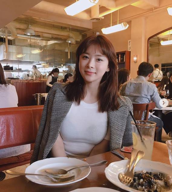 韩国女演员韩智星（Instagram）