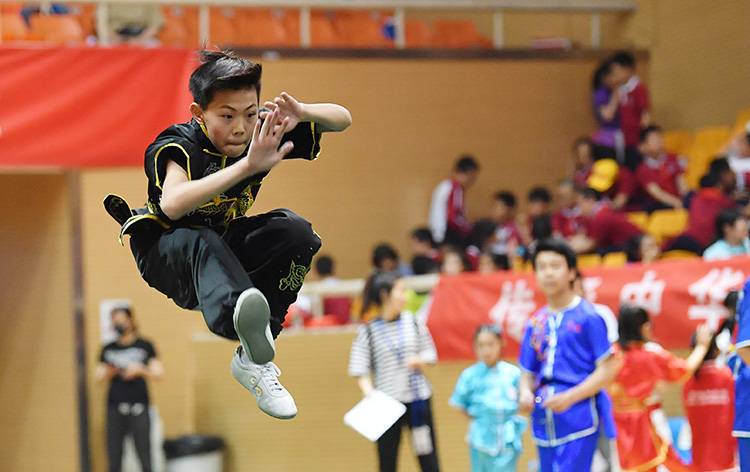 十八般武艺样样精通东城区举办中小学生武术大赛