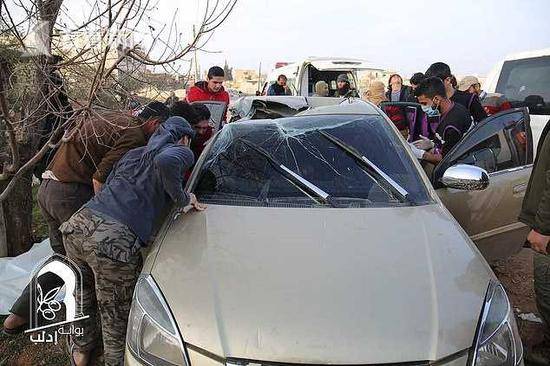 基地组织的副指挥阿布·卡伊尔·马斯里乘坐的起亚轿车