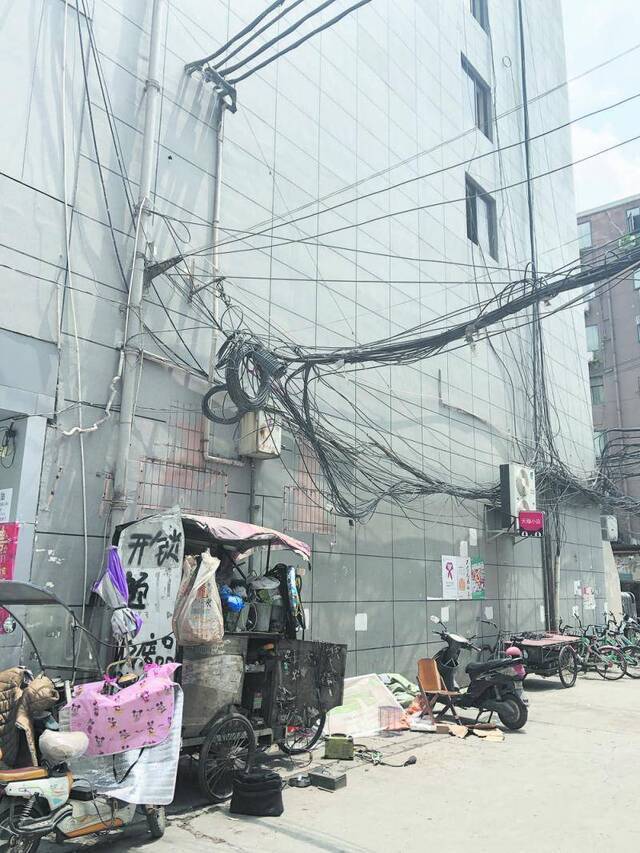 临街商铺生意好 消防安全更重要