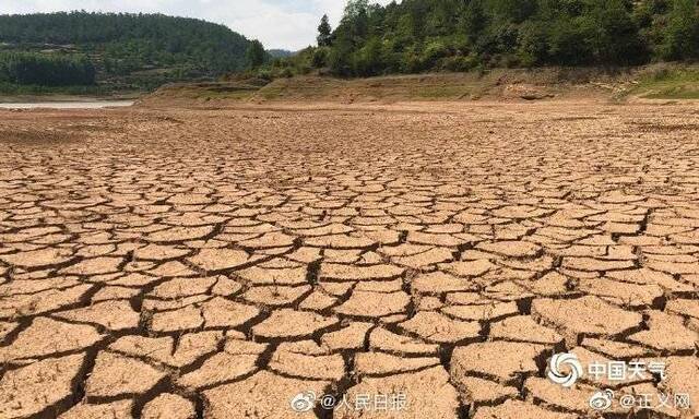 云南严重干旱 河流枯竭水库干涸(图)