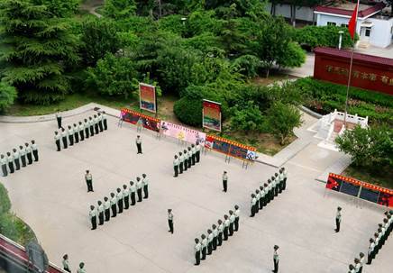 而立之年再出发 看武警中级士官如何重温兵之初