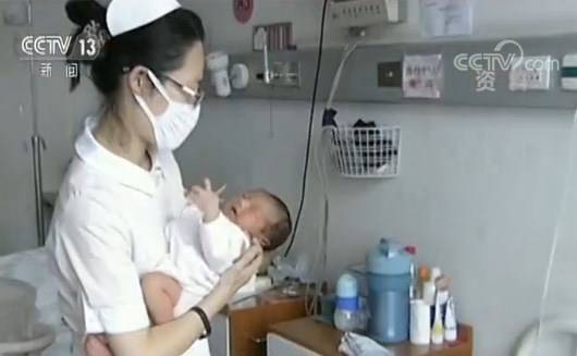 全国母乳喂养宣传日 6个月内纯母乳喂养不足三成